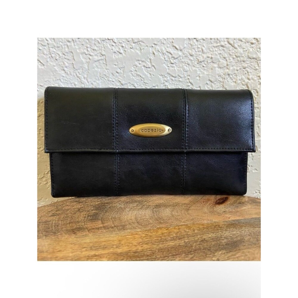 Capezio Bifold Wallet
